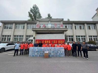 县政协农业活动组开展夏季慰问环卫工人活动