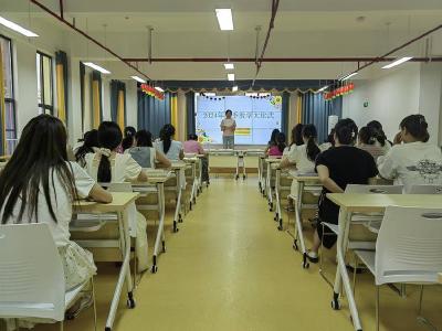 县第二幼儿园：绽放教学魅力 共筑成长之路