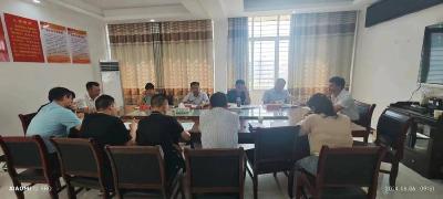 县委社会工作部召开成立后首次会议