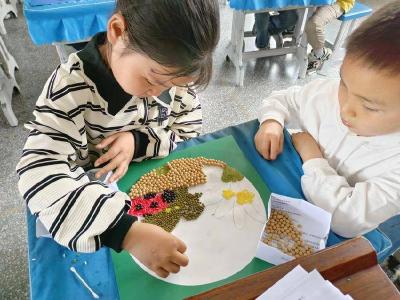 陆坪完全小学：多彩谷物画展 绽放童心童趣