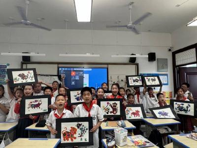 县凤山学校：“社”彩纷呈“团”精彩 五育融合梦起航