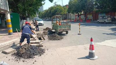 南漳市政未雨绸缪全力以赴打好城市防汛主动仗