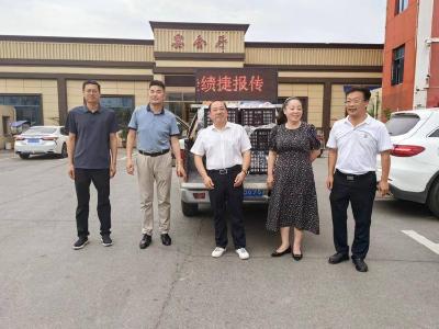 ​城关镇：真切慰问暖师生 鼓舞士气助中考