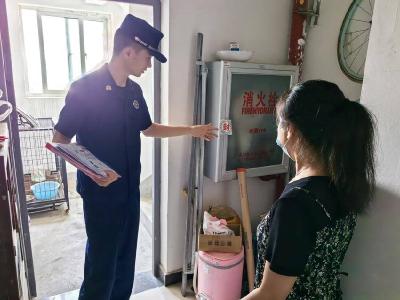 ​消防宣传进小区　“飞线充电”可不行