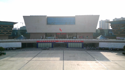 湖北南漳：“冷板凳”变“软沙发” 文工团“好戏”闯市场