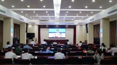 我县组织收看全市深入学习运用“千万工程”经验总结推广堰河做法现场推进会