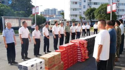 罗兴斌陈栋走访慰问驻漳部队官兵和消防救援指战员