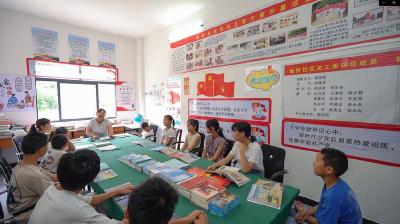 板桥社区开展“筑牢暑期溺水安全屏障 ”安全讲座