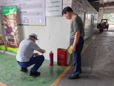 县消防救援大队开展仓储物流企业消防安全检查