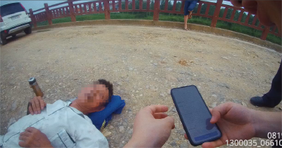 湖北南漳：79岁老人倒地不起，警民携手很暖心