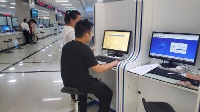 ​县市场监管局：积极推行“一键通” 企业办事“一路通”