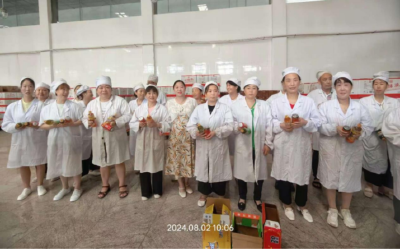 湖北楚天传媒珍珠液酒业有限公司：炎炎夏日送清凉 丝丝关怀沁人心