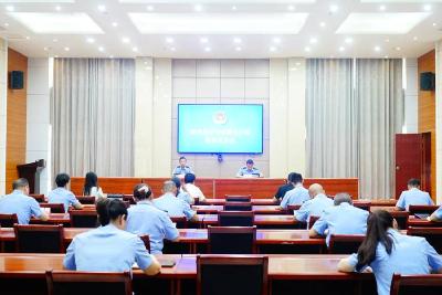 县公安局举办雷火行动新闻发布会