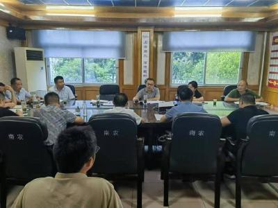 县农业农村局组织召开能繁母猪保险工作会议