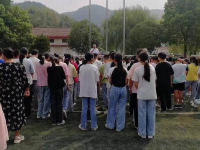 ​双坪中学：喜迎新学期，启航新征程