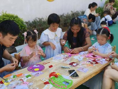 县第三幼儿园举办中秋活动