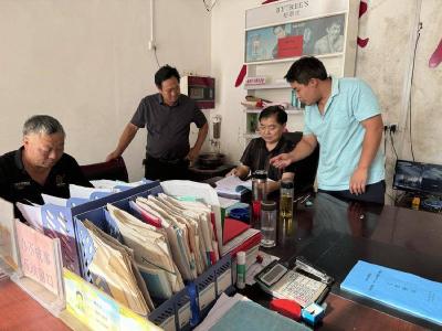 板桥镇财政所：推进“三资”治理　守好村集体“家底”