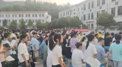 共筑安全防线，护航学生成长