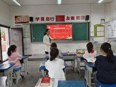 ​临沮小学：喜迎国庆 安全相伴