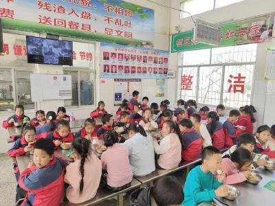 薛坪小学：“区角化”管理打造优质食堂
