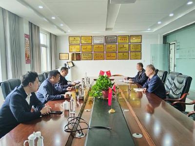 县委社会工作部深入“两企三新”走访调研