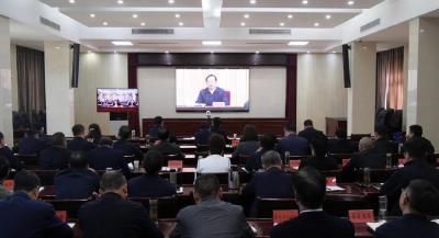 我县集中收听收看全省县城就地城镇化和“双集中”工作扩面推进会