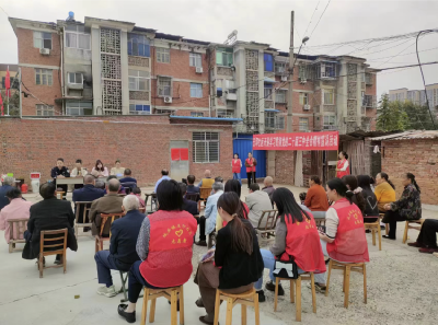 ​玉印社区开展党的二十届三中全会精神进小区宣讲活动