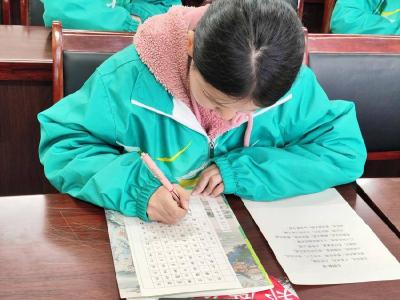 九集中学书法比赛“墨”趣横生