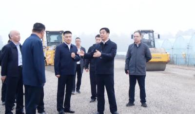 罗兴斌：抢抓机遇靠前服务担当有为，扎实做好襄宜高速、河谷南高速建设的要素保障工作 
