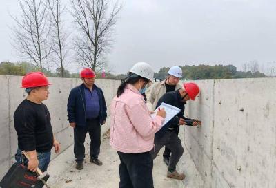 县水利局对云台山水库灌区续建配套与节水改造项目进行监督检查