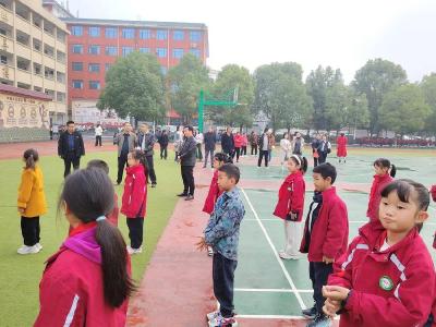 金庙中学：家长开放日 携手伴成长