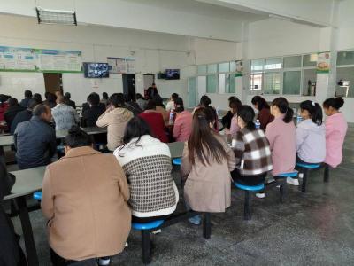 双坪中学：举办“食堂开放日” 家校携手护“食安”