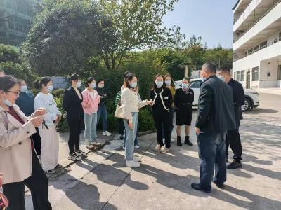 涌泉中学：“一分钱陪餐”活动增进家校联系