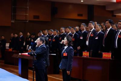 南漳县第十九届人民代表大会第四次会议胜利闭幕