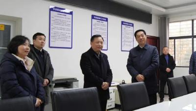 省民政厅党组书记杨泽发到我县调研平安建设和民政工作 
