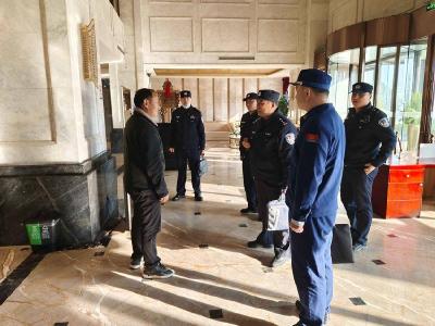 县消防大队开展过滤式消防自救呼吸器产品质量安全检查