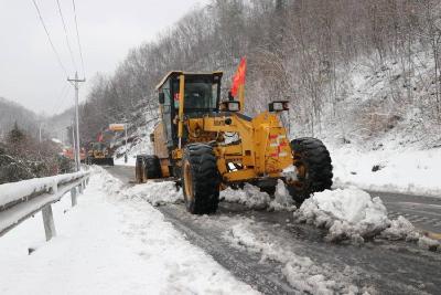 南漳：除雪保畅护航春运