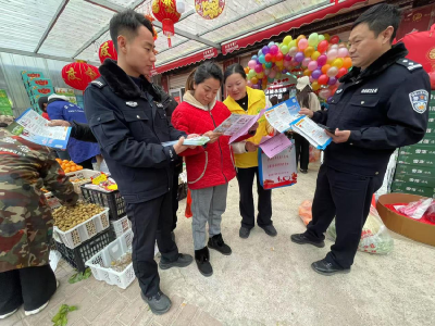 ​肖堰镇：禁毒宣传进场所　平安无毒迎新年