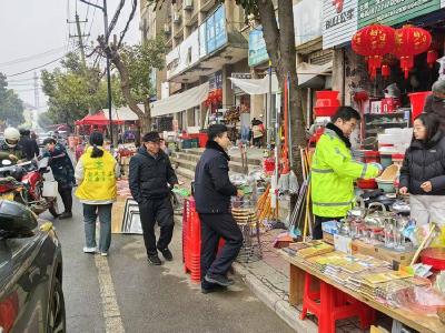东巩镇：年关不松懈 筑牢“防毒墙”