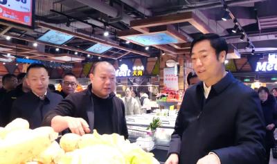 罗兴斌陈栋调研促消费稳增长工作时强调：持续释放消费潜能、激发市场活力，为南漳高质量发展提供有力支撑