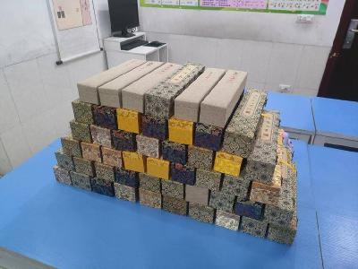 我县书法家陈新恒创作完成书法手卷50卷