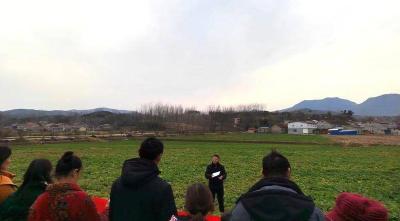 城关镇开展高素质农民培育小麦、油菜春季田管大培训”活动