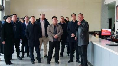 海南省三亚市党政代表团来我县考察党建引领基层治理工作 