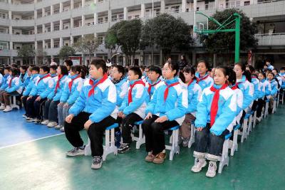县实验小学：以哪吒精神开启新学期