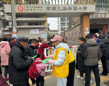 九集镇禁毒宣传进校园