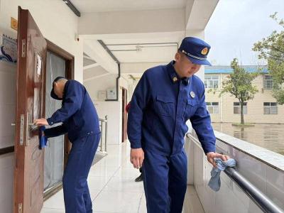 南漳消防开展“学雷锋·送温暖”主题志愿服务活动