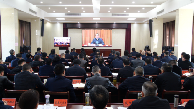 我县组织收听收看省委常委会深入贯彻中央八项规定精神学习教育读书班开班动员暨专题辅导报告会