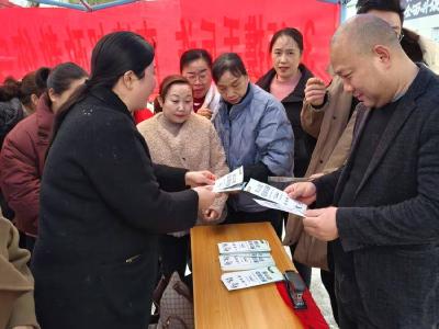 南漳邮政：开展金融知识宣传 维护消费者合法权益