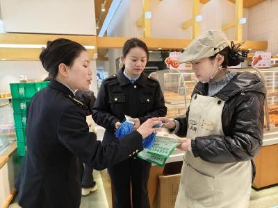 ​县市场监管局开展食品安全“你点我检”宣传活动