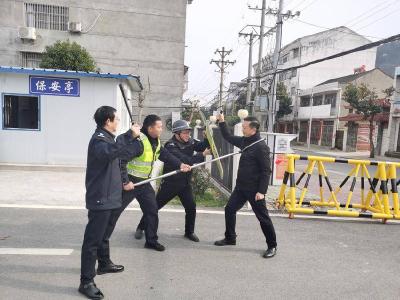 东巩镇中心卫生院开展应急演练筑牢医患安全防线